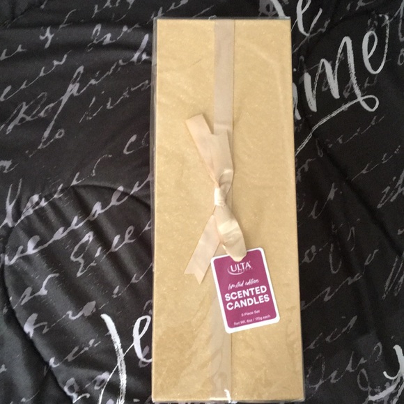 Scented candles - Picture 1 of 3